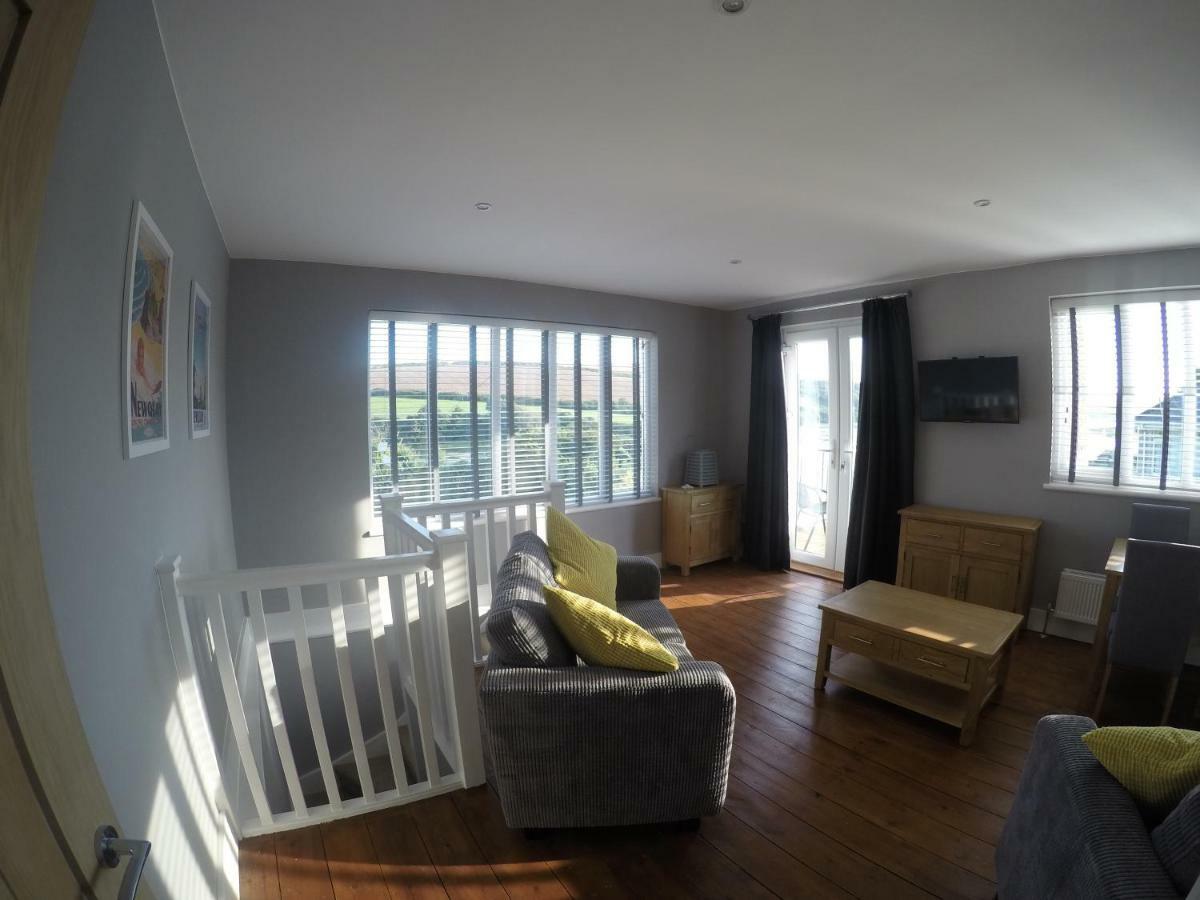 Villa Rawley Point à New Quay Extérieur photo