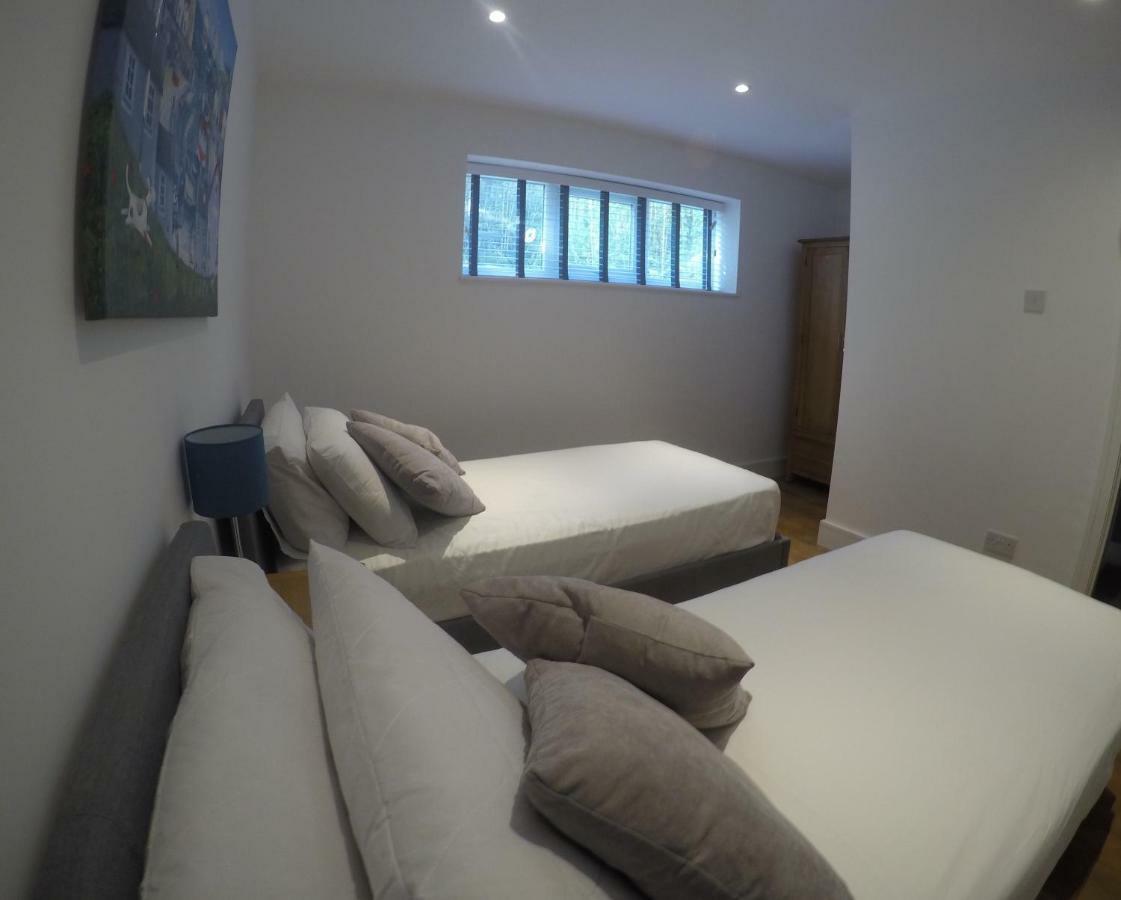 Villa Rawley Point à New Quay Extérieur photo